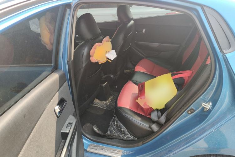 Used Kia K2 2011 Sedan 1.4L Manual Transmission GLS
