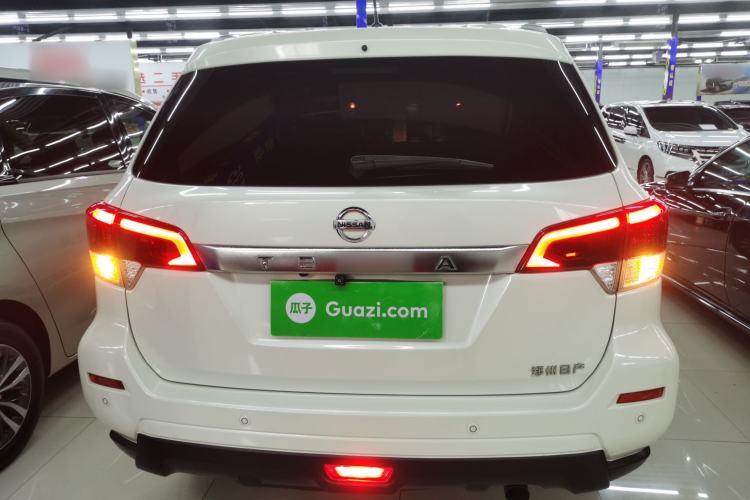 Used Nissan Terra 2020 2.5L XL Upper Automatic Two-Wheel Drive Luxury Edition
