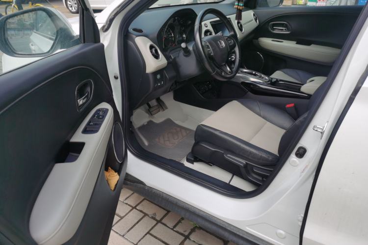 Used Honda XR-V 2015 1.8L VTi CVT Luxury Edition