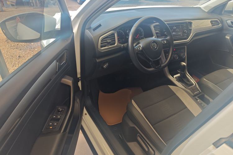 Used Volkswagen T-ROC 2020 230TSI DSG Two-Wheel Drive Advanced Version Driver Seat