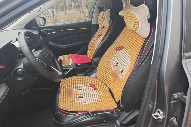 Used Roewe i5 2021 1.5L Manual Platinum Edition
