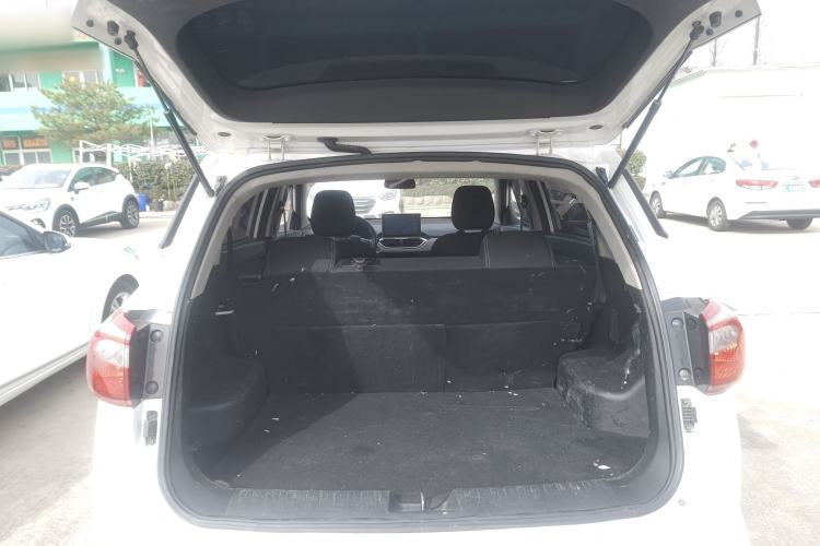 Used Baojun 510 2017 1.5L manual Comfort trim