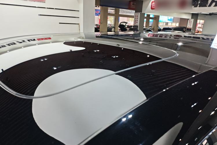 Used Zeekr 009 2024 Six-Seat Executive Version 4WD 108 kWh
