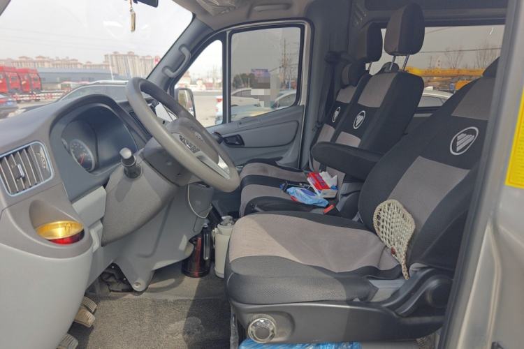 Used Foton Toano 2022 2.0T Manual Jixiang Multi-Function Long-Wheelbase Mid-Roof Single-Tire Rear 7/9-Seater 4F20TC3
