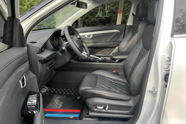 Used Wuling Asta 2022 2.0L DHT Electric-Speed Version