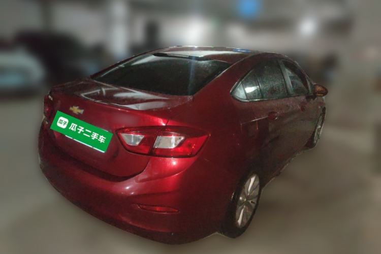 Used Chevrolet Cruze 2018 Hatchback 320 Automatic Pioneer Sunroof Edition
