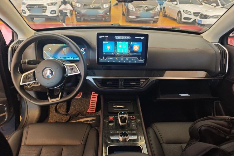 Used BYD Tang New Energy 2018 DM 2.0T All-Wheel Drive Smart Connectivity Luxury Model 7 Seats China V Emission Standard