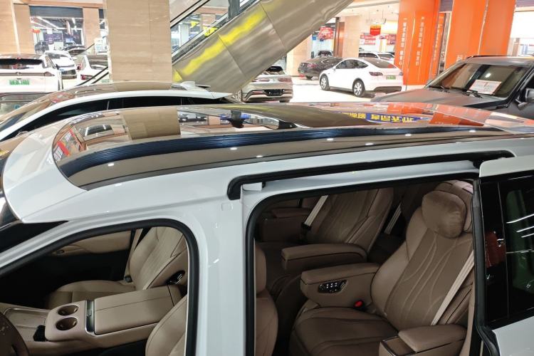 Used XPeng X9 2025 740 Ultra-Long Range Max