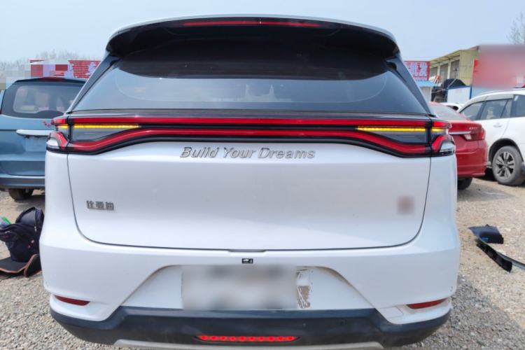 Used BYD Tang 2018 2.0T Automatic SmartConnect Luxury Edition 5 Seats China V Standard