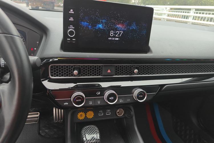 Used Honda Civic 2022 240TURBO CVT Dynamic Edition Audio And AC Panel