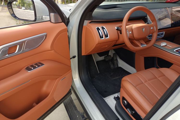 Used Deepal S09 2025 Model Four-Wheel Drive Ultra+ Customized Long-Range Version Driver Seat