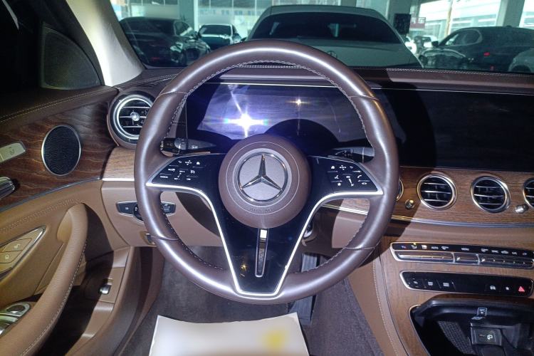 Used Mercedes-Benz E-Class 2023 Updated E 300 L Fashion Edition
