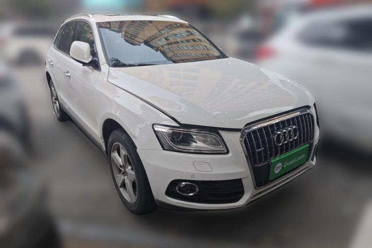 Used Audi Q5 2016 40 TFSI Technology Edition Front Right 45 Deg