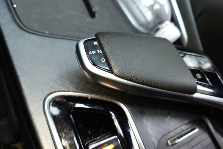 Used CHANGAN UNI-T 2022 1.5T Prestige Version Gear Lever