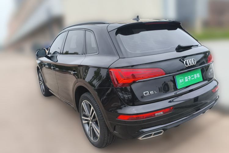 Used Audi Q5L Sportback 2021 40 TFSI Fashion Model Rear Left 45 Deg