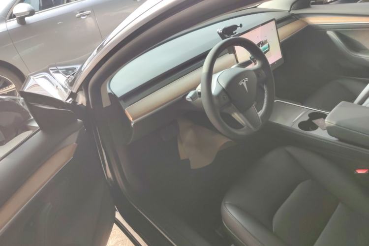 Used Tesla Model 3 2022 Rear-Wheel-Drive Version
