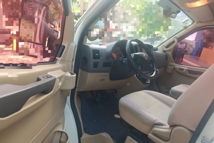 Used Dongfeng Yufeng 2016 2.5T Lingyun Edition Yulibao Premium Short Wheelbase Mid-Roof ZD25