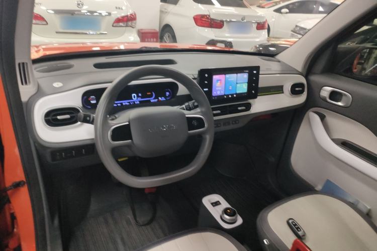 Used Geely Galaxy Panda 2025 210km Panda Rider Center Console