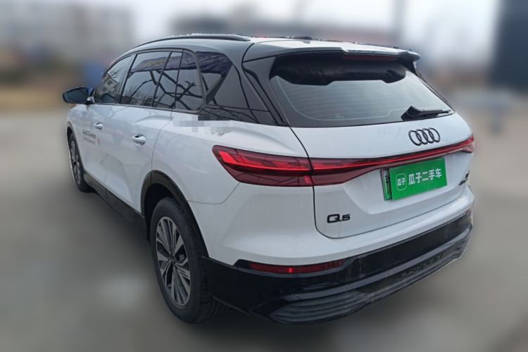 Used Audi Q5 e-tron 2023 40 e-tron Shining Edition Mecha Kit