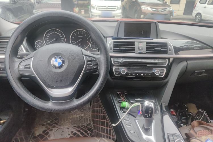 Used BMW 3 Series 2017 320Li Fashion Model Center Console