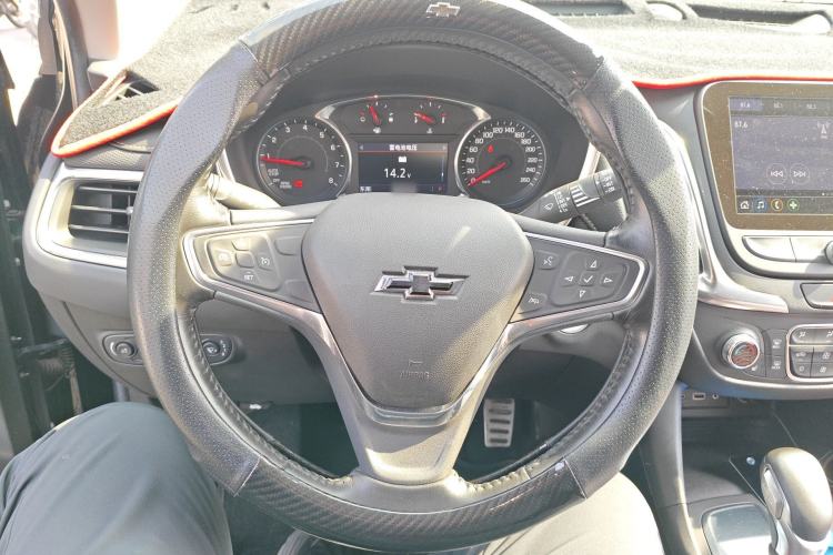 Used Chevrolet Equinox 2019 535T Automatic YuJie Edition China V Standard Steering Wheel