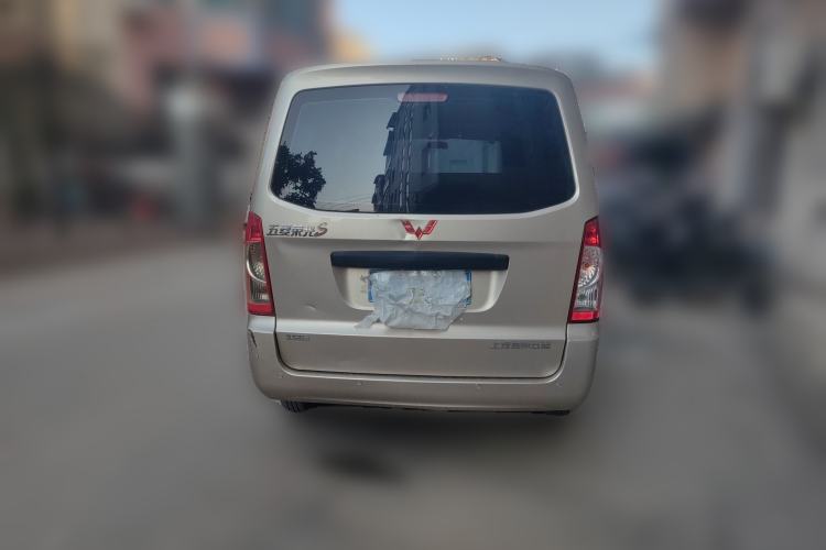 Used Wuling Rongguang S 2021 1.2L Base Model 5-Seater LSI
