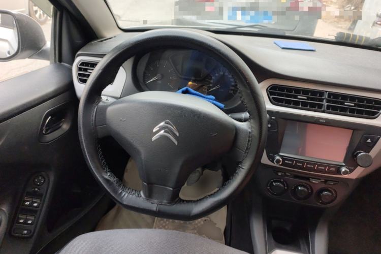 Used Citroen Elysee 2015 Zhishang Edition 1.6L Manual Fashion Model
