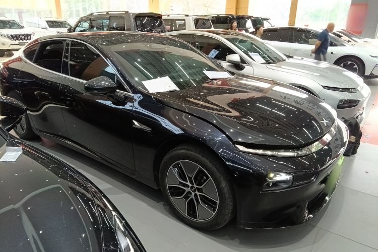 Used XPeng P7 2024 P7i 550 Pro Exterior 1