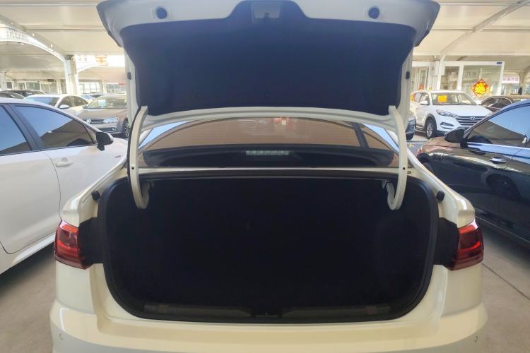 Used Volkswagen Bora 2025 Facelifted 200TSI DSG Yuexing Navigation Edition
