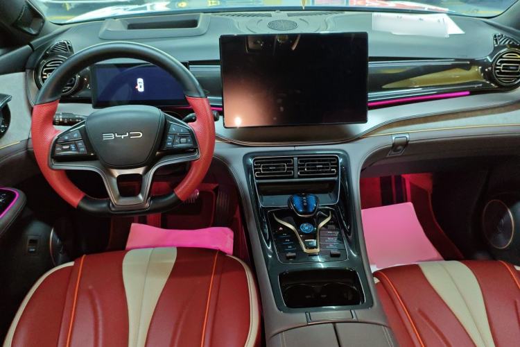 Used BYD Frigate 07 2023 DM-i 100KM Flagship Model Interior 2