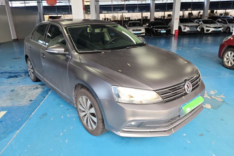 Used Volkswagen Sagitar 2017 230TSI Automatic Comfort Version