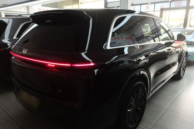 Used Li Auto L8 2025 Max Smart Refresh Edition
