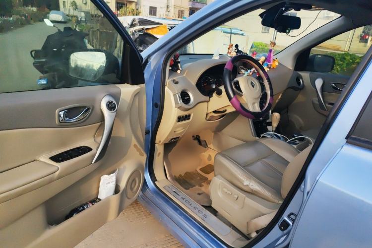 Used Renault Koleos 2010 2.5L Two-Wheel Drive Comfort Version
