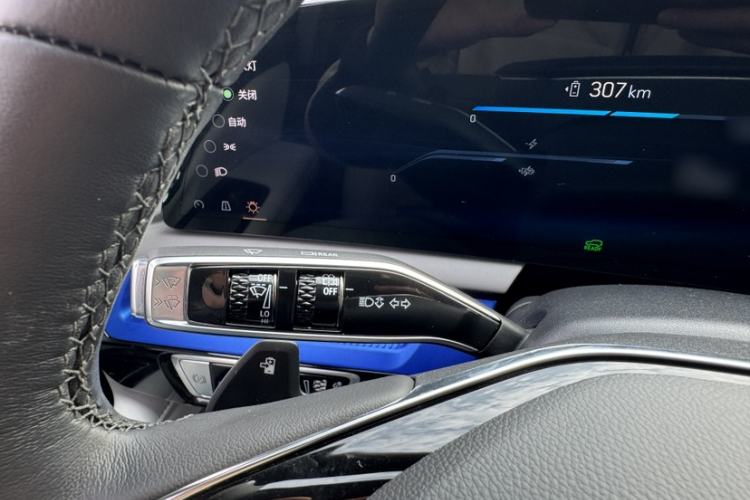 Used Cadillac OPTIQ 2024 Standard Range Version
