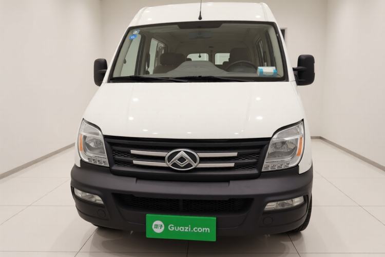 Used SAIC MAXUS Xintu V80 2019 2.5T Classic Edition 6-Speed Manual – Aoyuntong Short Wheelbase Mid-Height Design 5/6 Seats