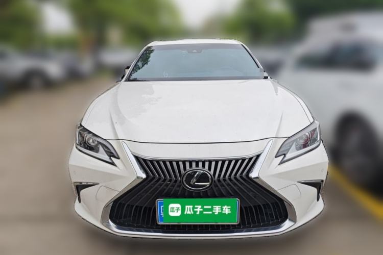 Used Lexus ES 2020 200 Excellence Edition

