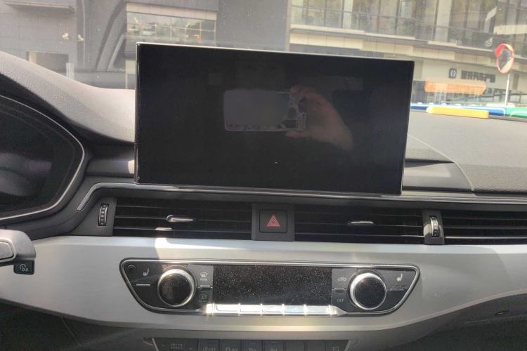 Used Audi A4L 2020 40 TFSI Luxury Dynamic Model Interior 12