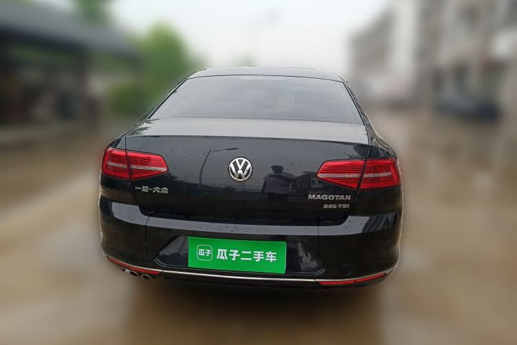 Used Volkswagen Magotan 2017 280TSI DSG Comfort Model
