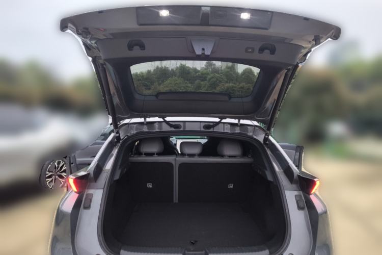 Used Lynk & Co Z20 2025 530 km Range Rear-Wheel Drive Max Trunk