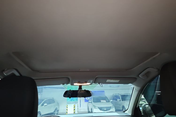 Used Toyota RAV4 2016 2.0L CVT Two-Wheel Drive Fashion Edition China V Standard Headliner