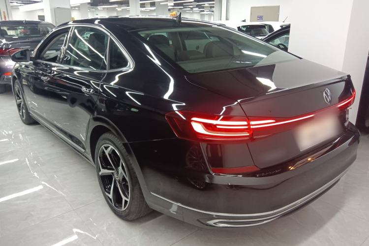 Used Volkswagen Passat 2023 Restyled 330TSI Starry Luxury Edition