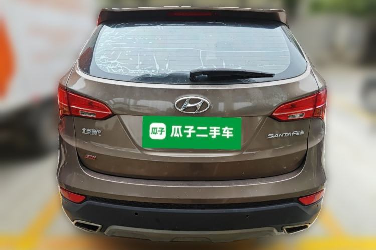 Used Hyundai Santa Fe 2013 2.4L Automatic Two-Wheel Drive Smart Version Rear