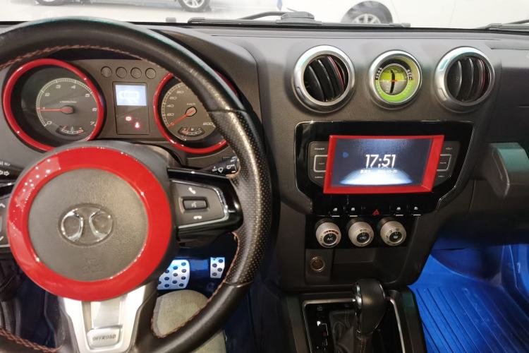 Used BAIC Off-Road BJ40 2016 40L 2.3T Automatic All-Wheel Drive Premium Edition
