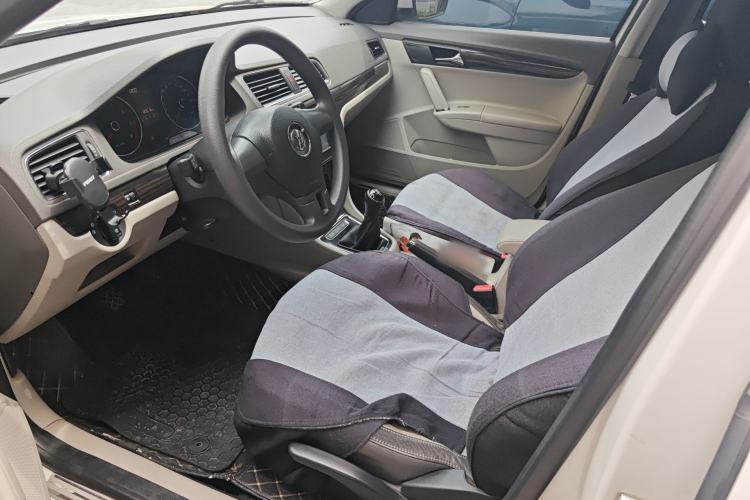 Used Volkswagen Gran Lavida 2013 1.6L Manual Comfort Model Left Front Seat