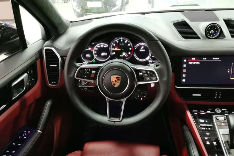 Used Porsche Cayenne E-Hybrid 2023 Cayenne E-Hybrid 2.0T Platinum Edition Steering Wheel