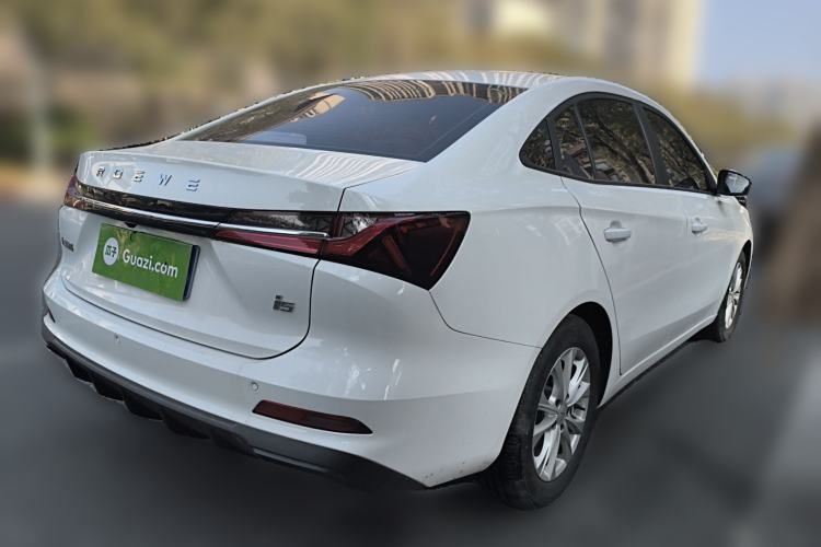Used Roewe i5 2023 1.5L Manual Comfort Edition
