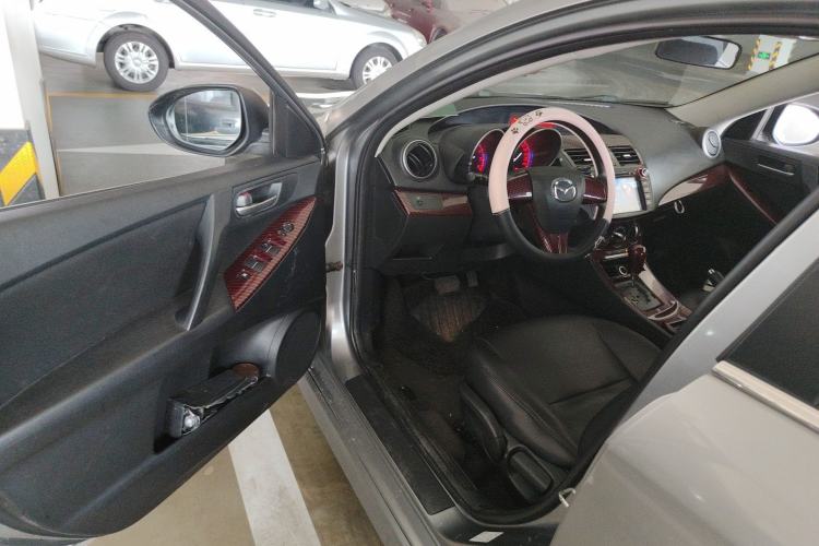Used Mazda 3 2012 Hatchback 1.6L Automatic Elite Model Driver Seat