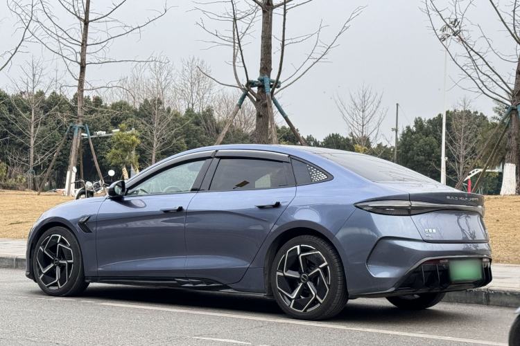 Used BYD Seal 2022 700 km Long-Range Rear-Wheel-Drive Version