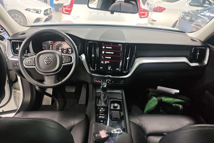 Used Volvo XC60 2018 T5 4x4 Zhiyi Edition
