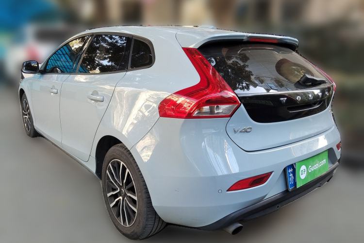 Used Volvo V40 2018 T3 Zhiyi Edition
